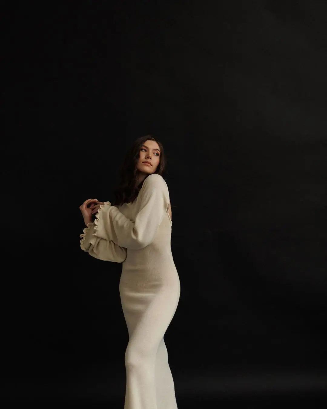 SOLENIE KNIT MAXI DRESS