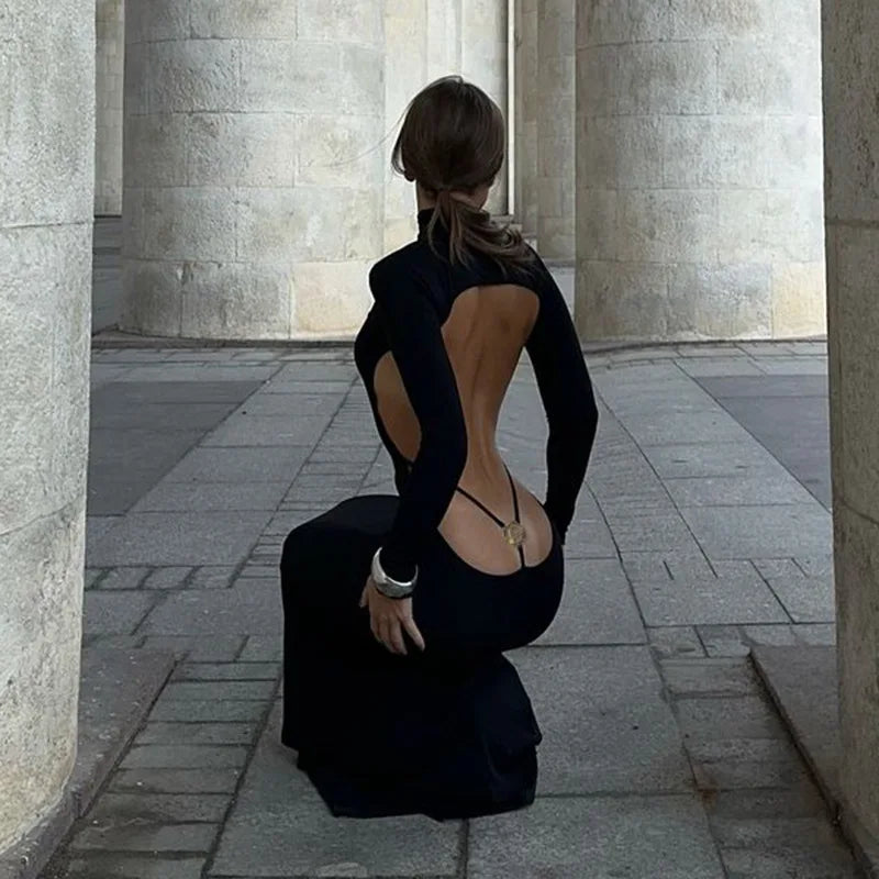 MELA BACKLESS MAXI DRESS