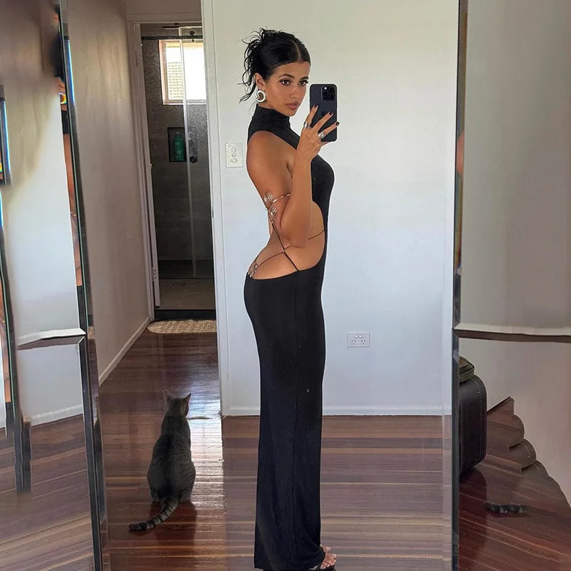 DINA BACKLESS MAXI DRESS